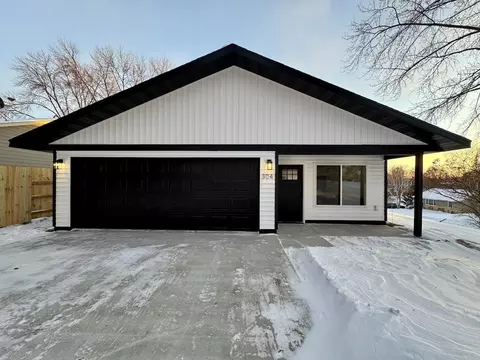 304 Cherry Ave E, Fergus Falls, MN 56537