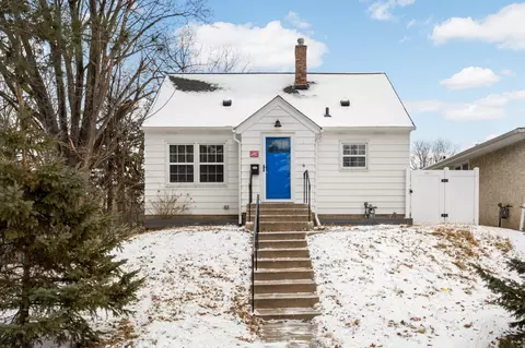 1294 Kent St, Saint Paul, MN 55117