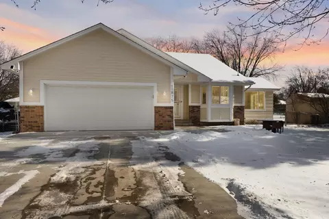 11875 Redwood St NW, Coon Rapids, MN 55448