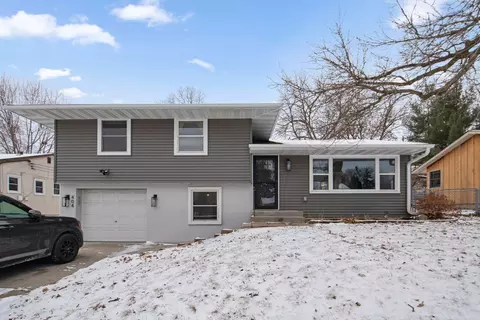 404 Haskell St E, West Saint Paul, MN 55118