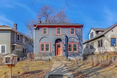 1383 Simpson St, Saint Paul, MN 55108