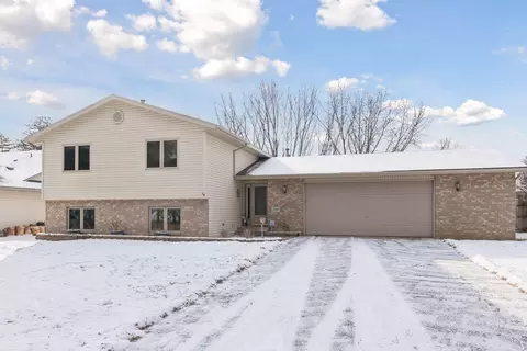 109 Crestview Cir, Jordan, MN 55352