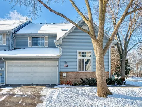 2574 Bedford Ct, Mendota Heights, MN 55120