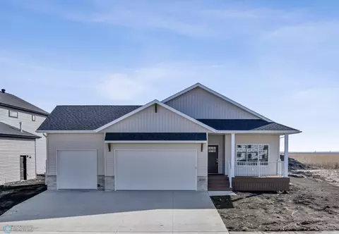 8334 61st St S, Horace, ND 58047