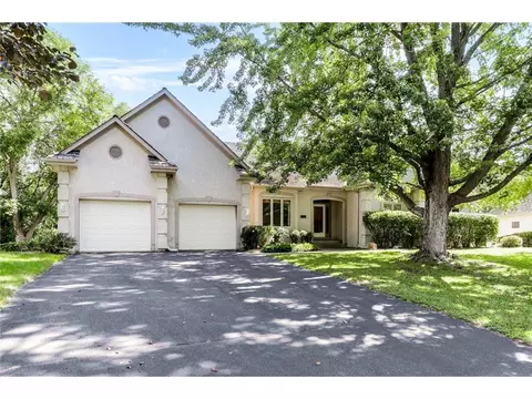4450 Norwood Ln N, Plymouth, MN 55442