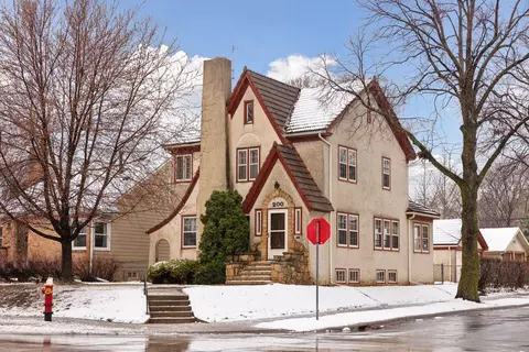 200 Penn Ave S, Minneapolis, MN 55405