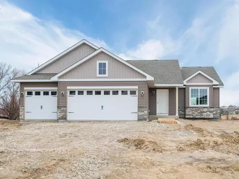 1321 Mulberry Ave NE, Montgomery, MN 56069