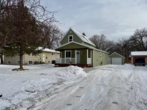 1334 14 12 St S, Fargo, ND 58103
