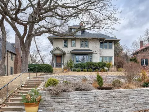 2141 Doswell Ave, Saint Paul, MN 55108