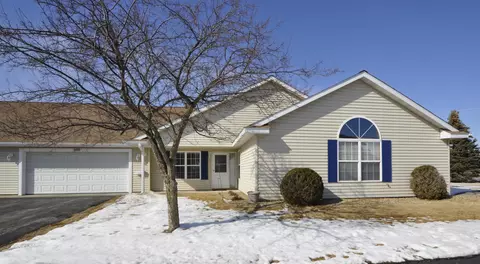 2809 Century Ct NE, Rochester, MN 55906