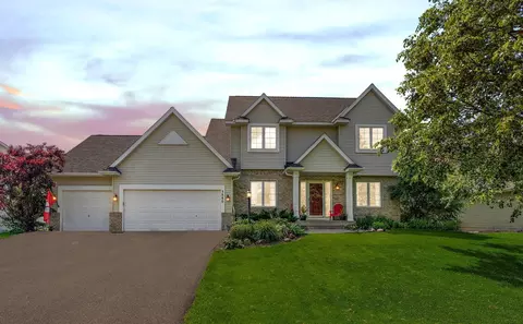 3880 Jamestown Curv, Woodbury, MN 55129