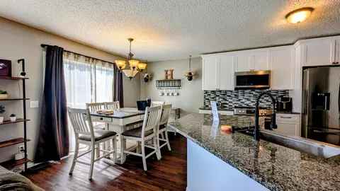 1779 Talon Trl, Eagan, MN 55122 photo 5
