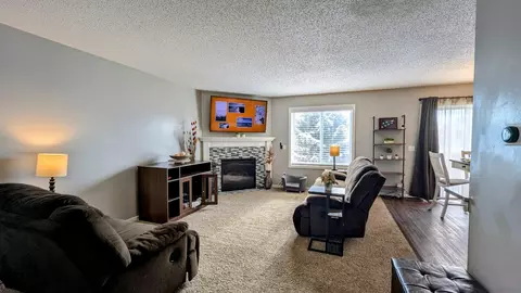 1779 Talon Trl, Eagan, MN 55122 photo 2