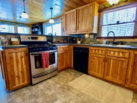 51467 Long Point Pl, Mcgregor, MN 55760 photo 9
