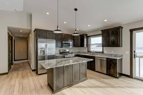 1820 Otter Way, New Richmond, WI 54017