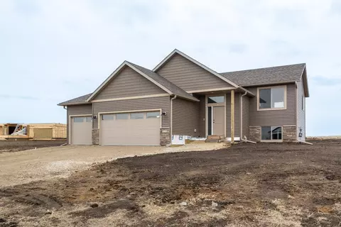 2232 Petersen Dr NW, Stewartville, MN 55976