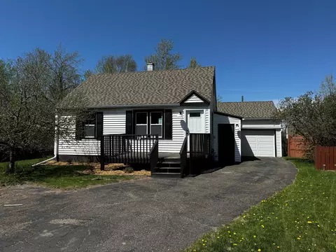 19 Cuyuna Dr, Virginia, MN 55792