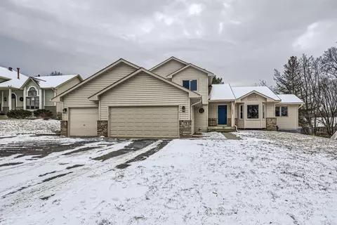 11533 Pondview Ct N, Champlin, MN 55316
