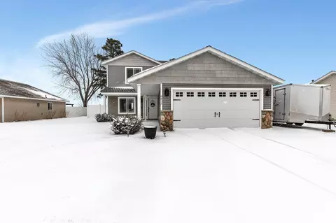6837 24th St N, Saint Cloud, MN 56303