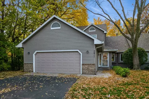 7811 W 111th St, Bloomington, MN 55438