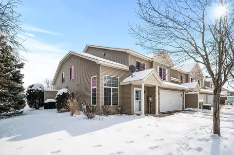 5274 207th St N, Forest Lake, MN 55025