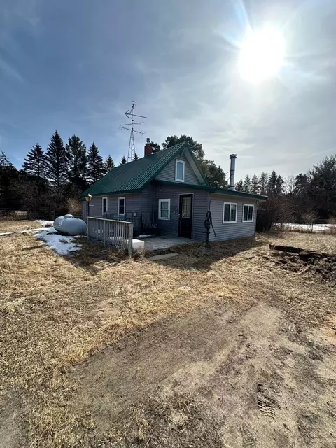 35059 Huntersville Rd, Sebeka, MN 56477