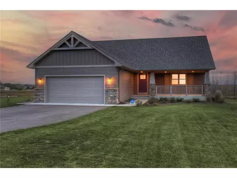 1643 102nd Ave, Hammond, WI 54015