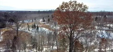 Nnn Lake Dr, Lublin, WI 54447