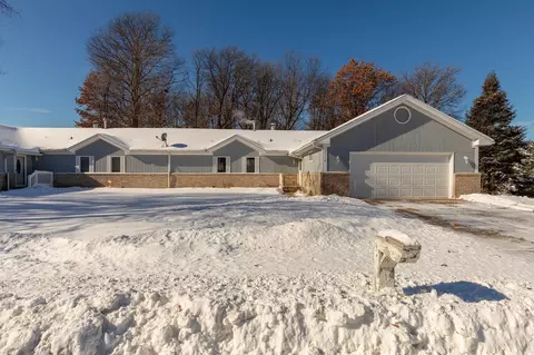2112 Spruce Dr, Brainerd, MN 56401