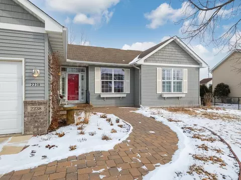 2238 Coldwater Xing, Mayer, MN 55360