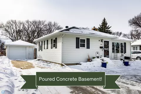 206 22nd Ave N, Fargo, ND 58102