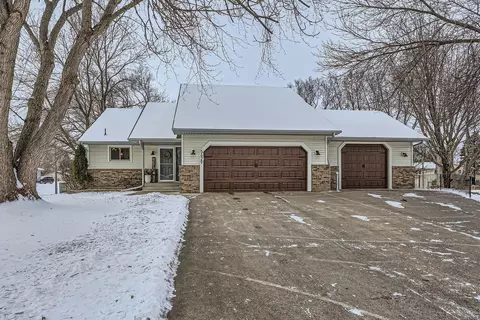 5629 Lake Ave NE, Albertville, MN 55301