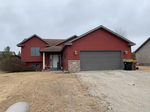 472 5th Ave SE, Dover, MN 55929