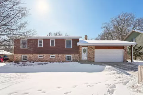 1412 98th Ln NW, Coon Rapids, MN 55433