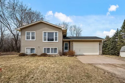 20338 Auburn St NW, Elk River, MN 55330