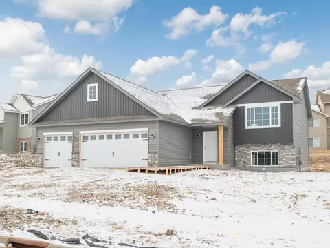 633 Hawthorne Ln, Watertown, MN 55388