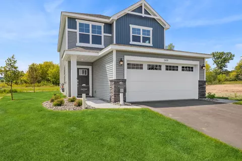 7499 Upper 38th St N, Oakdale, MN 55128
