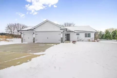 2080 62nd St, Somerset, WI 54025