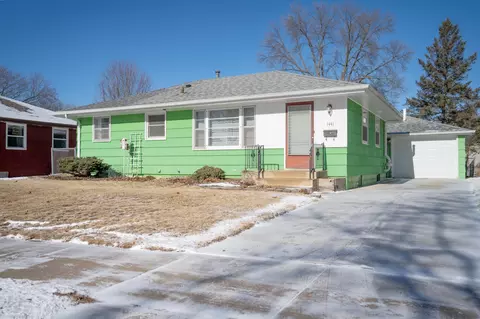 1441 26th St NW, Rochester, MN 55901