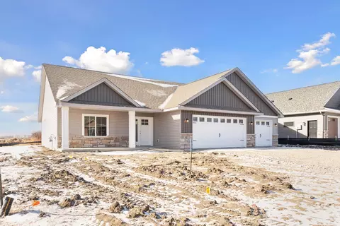 461 Emma St, Norwood Young America, MN 55368