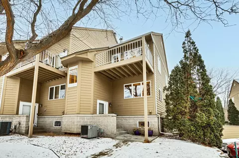2857 Kenwood Isles Dr, Minneapolis, MN 55408