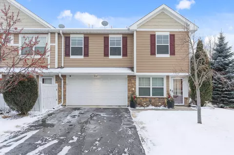 2137 Cedar Grove Trl, Eagan, MN 55122