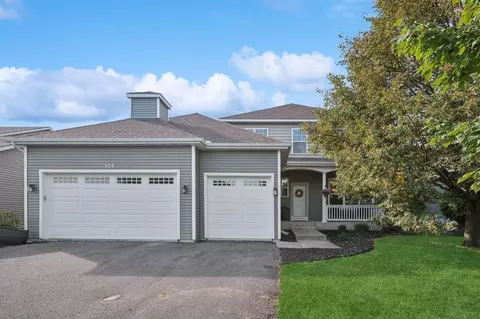 104 Grandview Ct, Buffalo, MN 55313
