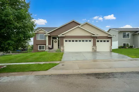 2676 Stacy St SE, Rochester, MN 55904
