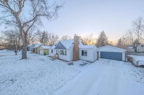 5025 Drew Ave N, Brooklyn Center, MN 55429