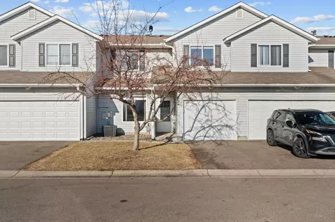 608 Roundhouse St, Shakopee, MN 55379