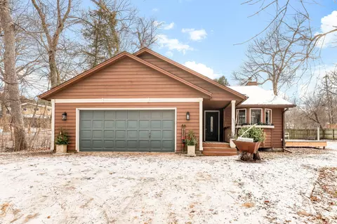 25775 Valleywood Ln, Shorewood, MN 55331