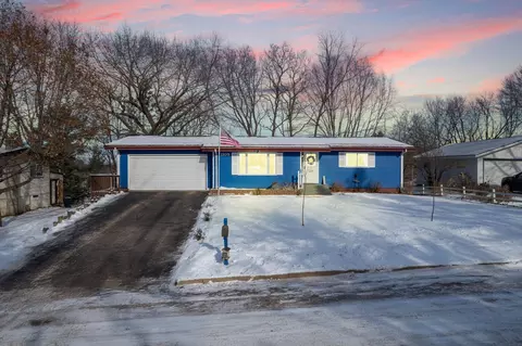 1109 16th Ave E, Menomonie, WI 54751
