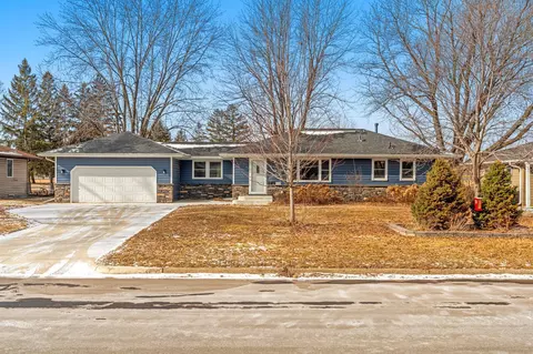 10240 Clinton Ave S, Bloomington, MN 55420