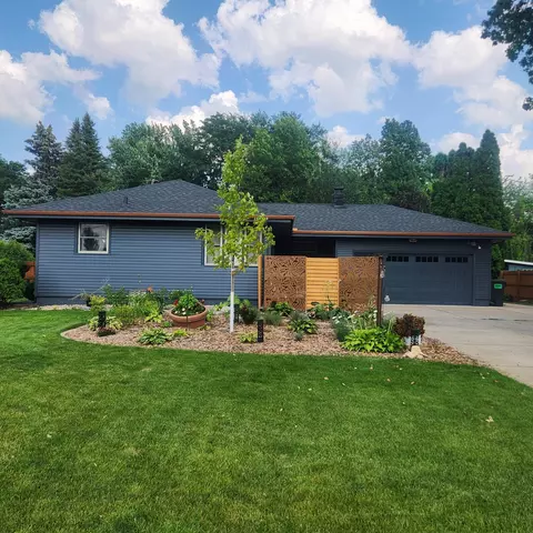 1426 N Unity Ave N, Golden Valley, MN 55422